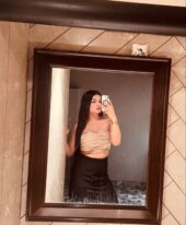 Avni Indian escort in Dubai